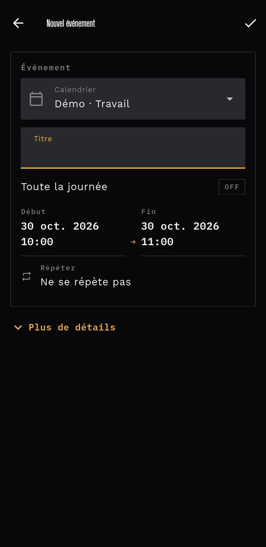 Par blocs: Champs regroupés en quelques blocs clairs.